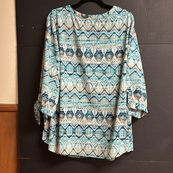 Catherines Button Up Blouse/Top Native American Print Design Size 2X (22/24) - Picture 8 of 12